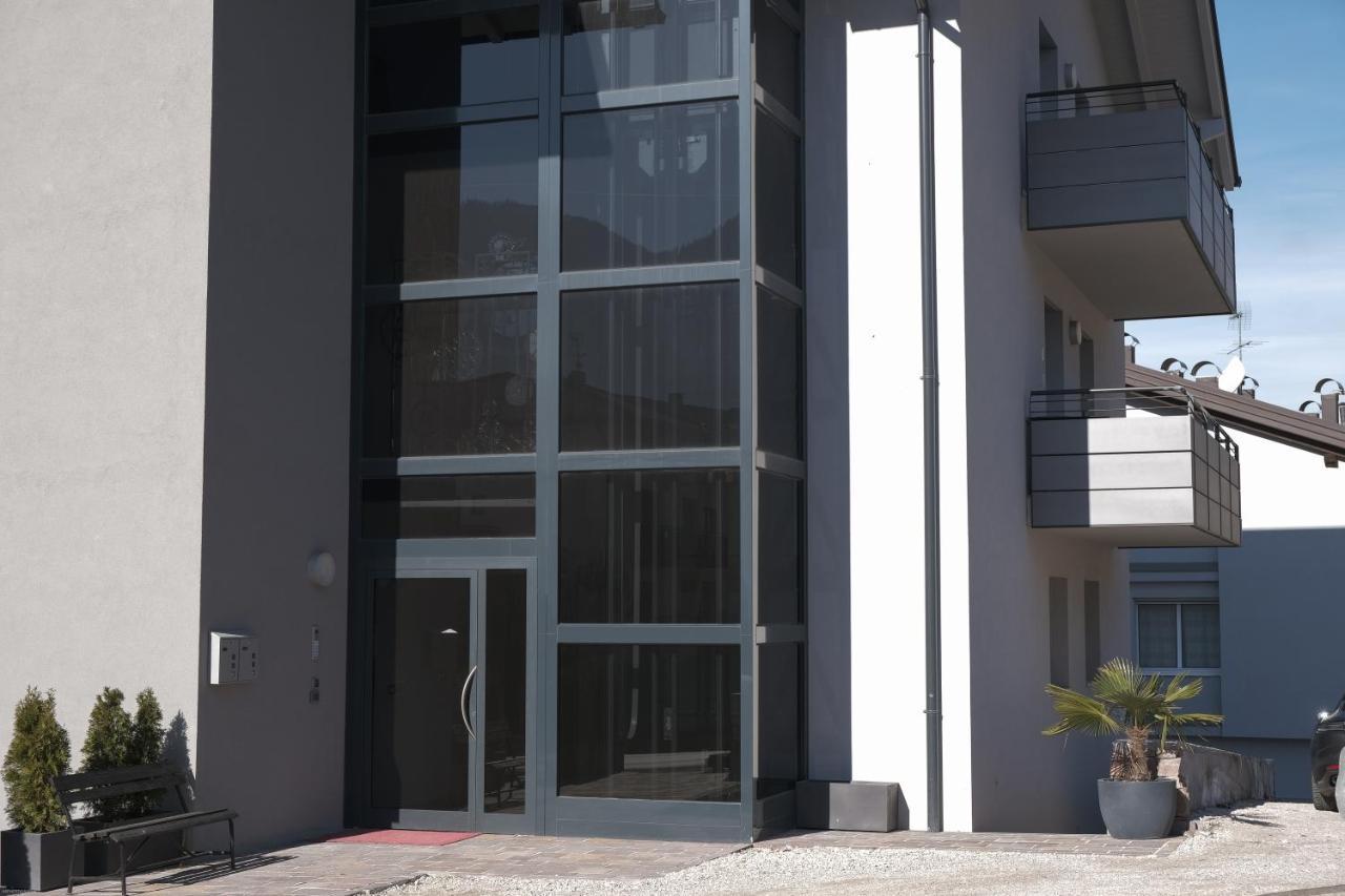 Nuovo Residence Al Lago - Levico 레비코온천 외부 사진